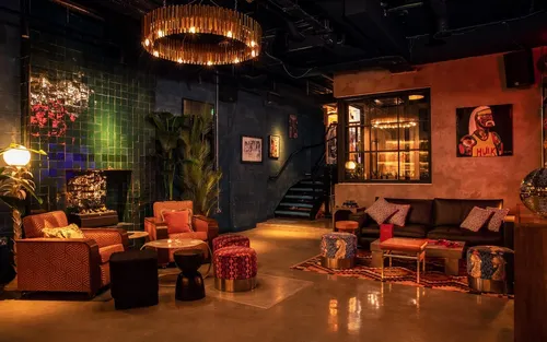 The flatshare that became a bar group