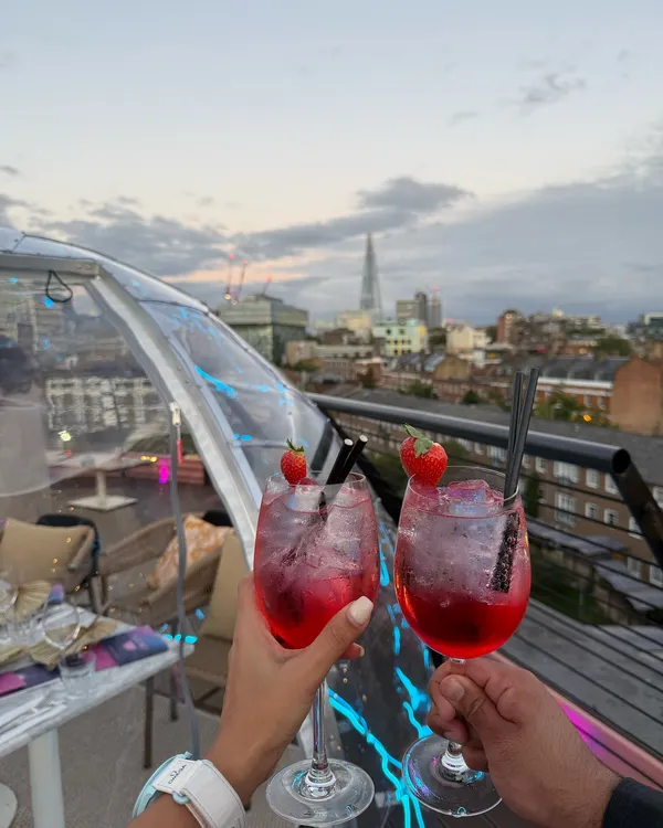 Circe’s rooftop bar in Waterloo, London, offers a vibrant atmosphere with stunning views of the city skyline. Perfect for year-round enjoyment, they now feature cozy igloos on their rooftop, allowing guests to enjoy the views in comfort, no matter the weather. 

⭐️ A must-visit spot for social gatherings!

📍 Location- Opposite Waterloo station 

*INVITE @joli_app 

 #LondonEats #welove2eat #favglobalfoodies #eatwithfoodiez  #londonfoodblog #londoneats #londonfoodguide #foodieztm #londonbars #londonrooftop #rooftopbar #rooftoplondon #igloos