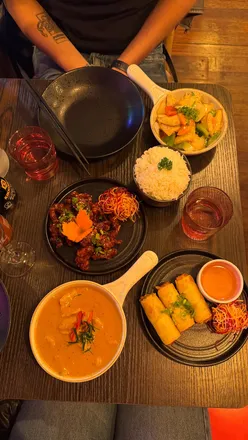 Delicious dishes and vibrant decor at Mangosteen's new Gloucester Road location in Bristol.