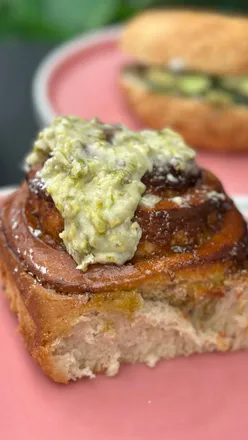 Cozy café Oh Deer on Leith Walk, Edinburgh, serving gourmet toasties, bagels, pastries, and specialty coffees.