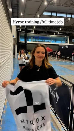 Participant sharing tips on balancing Hyrox training and corporate life, emphasizing prioritization and organization.