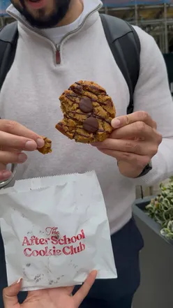 Creative gluten-free content creator offering services for delicious and inclusive recipes and food ideas.