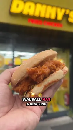 Delicious fried chicken and burgers from Danny's Fried Chicken, a top takeaway spot in Walsall.