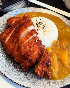“Delicious chicken katsu and pork tonkotsu ramen at Himawari, a cozy Japanese restaurant in Sheffield.”