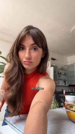 Runner preparing for a 496 km endurance challenge, focusing on nutrition and technique.