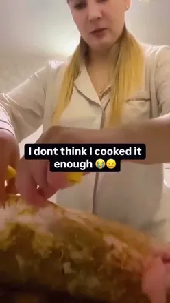 Humorous kitchen disaster featuring a failed Panna Cotta with gelatine mishaps and no wobble, inviting cooking stories.