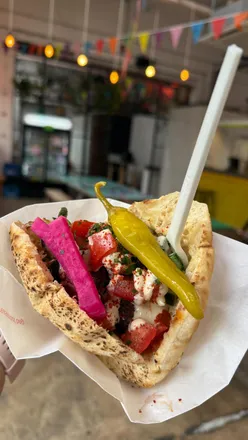 New kebab kiosk in Manchester serving German-style kebabs and £5 falafel pitta deal for October.