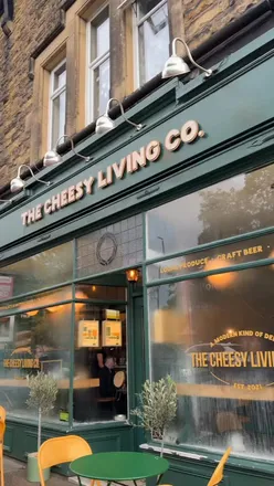 Enjoying delicious cheese dishes at The Cheesy Living Co in Leeds every Sunday! 🫕♥️ #placestoeat #leedslife #foodie