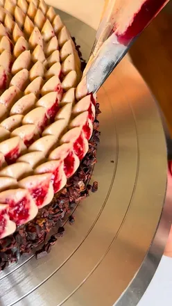 A pastry chef reflecting on a successful year in France, sharing gratitude and favorite creations for the upcoming new year.