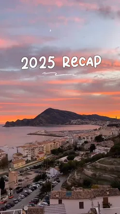 Reflection on a transformative 2025 filled with friendships, travel, and personal growth in a heartfelt recap.