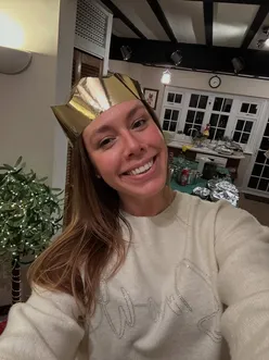 Reflective post about December's challenges and growth in fitness, family, and community, shared by Reevamp team leader.