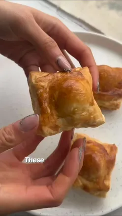 Flaky pastry filled with chewy mochi, perfect for a cozy breakfast treat. Ideal for lazy mornings! 🍡✨