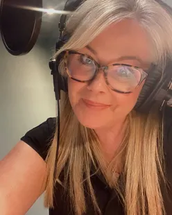 Hellloooo 👋🏻 
I've had quite a few NEW followers over the last week which is always so lovely on here ...lots of my shows on 'A Place In The Sun' have now finally aired & maybe some new people who remember me from 'Homes Under The Hammer' have found me on here?  When I started that show 13 years ago instagram wasn't even a thing ( some of my shows are STILL going out 😳 ..) lovely to be able to have had nearly 35 years in morning ( milkshake ) & daytime telly for BBC 1 and chan4 & chan 5! 
At 55 im still loving my house renovation projects and travelling abroad experiencing new destinations and buying in the sun . Lots of exciting new things lined up and am cruising the med soon with some of my bestest celeb mates doing 'in conversation with' on the high seas 🚢.... can't wait to share my stories 🤫😉
Thanks for the follow guys & let me know what you'd like to see more of from me... I have a million photos in my camera roll that I've stashed of my house 🏡 renovations & trips on shoots 📸 PLUS Teddy my dog 🐶 & our seaside whitstable walks - plus few of my kids kitty & Leo ( when they let me 🤨)

♥️

#lucyloves #homes #property #travel #newfollowerswelcome☺️🙏