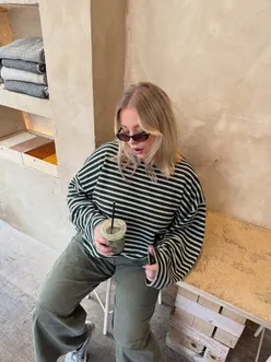 oh so grateful to be approaching no jacket weather 🌞

Lifestyle, matcha run, coffee shops, ootd, style post #stylepost #ugccontentcreator #londonstreetstyle #matchalover #ootd