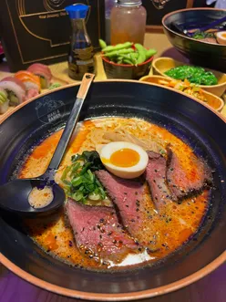 Maki & Ramen is now in the Metrocentre and we were maki-ng the most of there menu when we visited! 
•
For the sSushi lovers the Soft Shell Crab Roll was claw-some and if it was a crime to be ferocious the the Rainbow Roll would be going to prism 🌈 🍣 🦀 
•
The Ramen the Steak Tataki that was rare perfection and Hell Ramen was devishly good 🥩 🍜 
•
@makiramen @metrocentre #gifted #toonfatladies #sushi #ramen #japanese