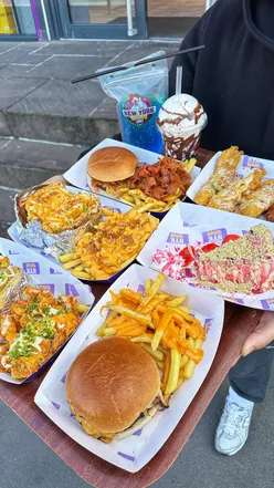 I’m back in the UK!

And that means one thing - @nykfriedchickennuk 

#burger #friedchicken #food