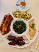 A firm favourite in our house has to be the local Chinese spot, @henrysoriental
▪️
We always go for menu D for a 3 course feast that includes all the best starters, crispy duck and a selection of mains to share. The salt and pepper broad beans are absolutely elite 💯
▪️
#chinese #chinesefood #chippingsodbury #bristol #bristolfood #bristolfoodie #bathfoodie #foodie