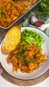 11/30 Macro Friendly Family Meals. 

PASTA BAKE LEVELLED UP…. This Cheesy Chicken Tikka Masala Pasta Bake is creamy, packed with flavour and seriously high in protein! 

60g protein per serving One tray, no pans Rich tikka masala sauce Golden cheesy topping Perfect easy midweek dinner

Honestly tastes like your favourite takeaway and a comforting pasta bake combined and it’s GUARANTEED to be a huge hit with the whole family - no cooking twice! Winner. 

Comment “Tikka” and I’ll send the full recipe straight to your DMs! 

#highproteinmeals #lowcaloriemeals #easyrecipes #traybake #familymeals