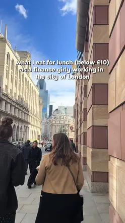 Affordable lunch options under £10 for finance professionals in London, showcasing vibrant meals and trendy spots.