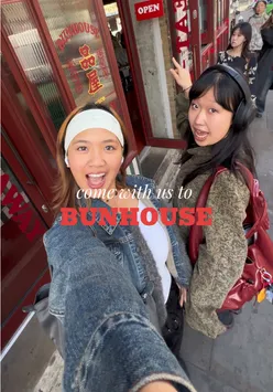 Delicious hot Asian buns at Bunhouse Disco on Brick Lane, London, perfect for food lovers and bloggers.