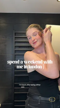 Weekend vlog in London featuring good food, shopping, and baking cookies with friends.