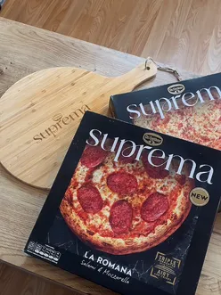 Delicious pizza night featuring Dr. Oetker pizzas in Nottingham, perfect for sharing and enjoying with friends.