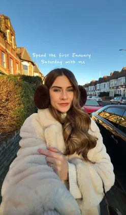 Vlogger enjoying a variety of baked goods at a cozy London bakery on a January Saturday.