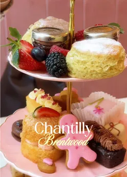 Brunch at Chantilly Brentwood with pink gingerbread biscuits and a charming aesthetic in Essex.