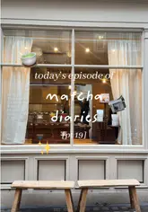 The video is a short, engaging review of Nagare Coffee in Carnaby Street, London. The creator highlights the cafe's minimalist aesthetic, the presence of a small shop inside, and the quality of their authentic Japanese matcha lattes, noting that they are not overly sweet.