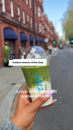 Londons newest coffee shop & cafe just opened & it’s a good one. A place that serves actually good matcha and coffee in London plus pastries from boxcar Marylebone bakery & food from the chef at Sketch - this is the first time in over 100 years that this London members club has opened to the public & you can now use the cafe and coffee shop! Plus it turns into a wine bar in the evenings 📍 Cafe 1922 at The Sloane Club in Chelsea #londoncoffeeshop #londonmatcha #chelsealondon #londoncafe #londoncoffeeshops - new in London - matcha in London - bakery in London - London cafes - London cafe - London coffee shop - London coffee shops - London matcha spots - London matcha spot 