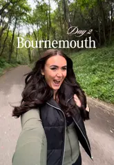 This video is a day-in-the-life travel vlog documenting a trip to Bournemouth. It includes scenes of a hotel breakfast, a walk to the beach, shopping at Primark, a visit to Poole Harbour, and dinner at an Italian restaurant called Pinocchio. The creator narrates the day, highlighting activities and dining spots.