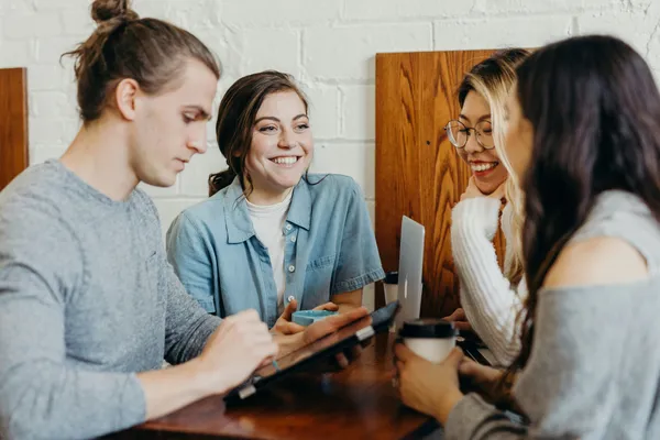How to Choose a Hospitality Marketing Agency in London: Services, Costs and What to Look For